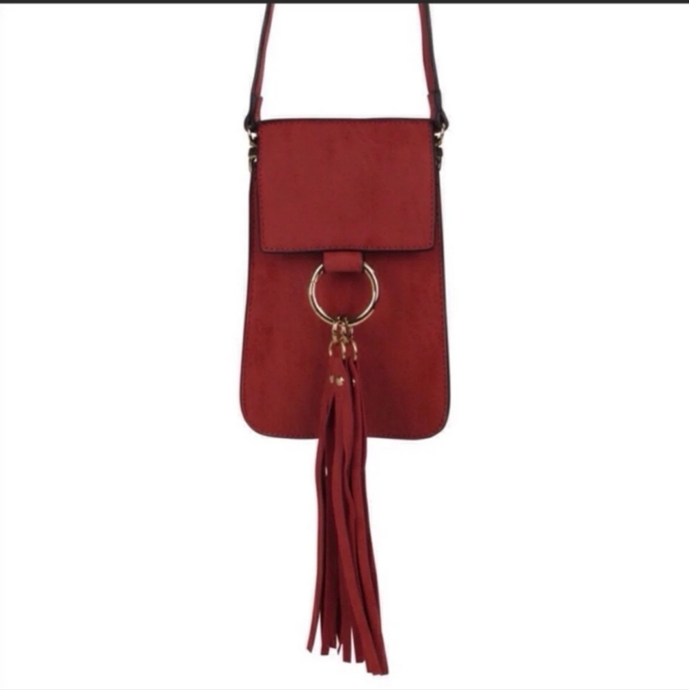 Cross body cell phone purse. NWT